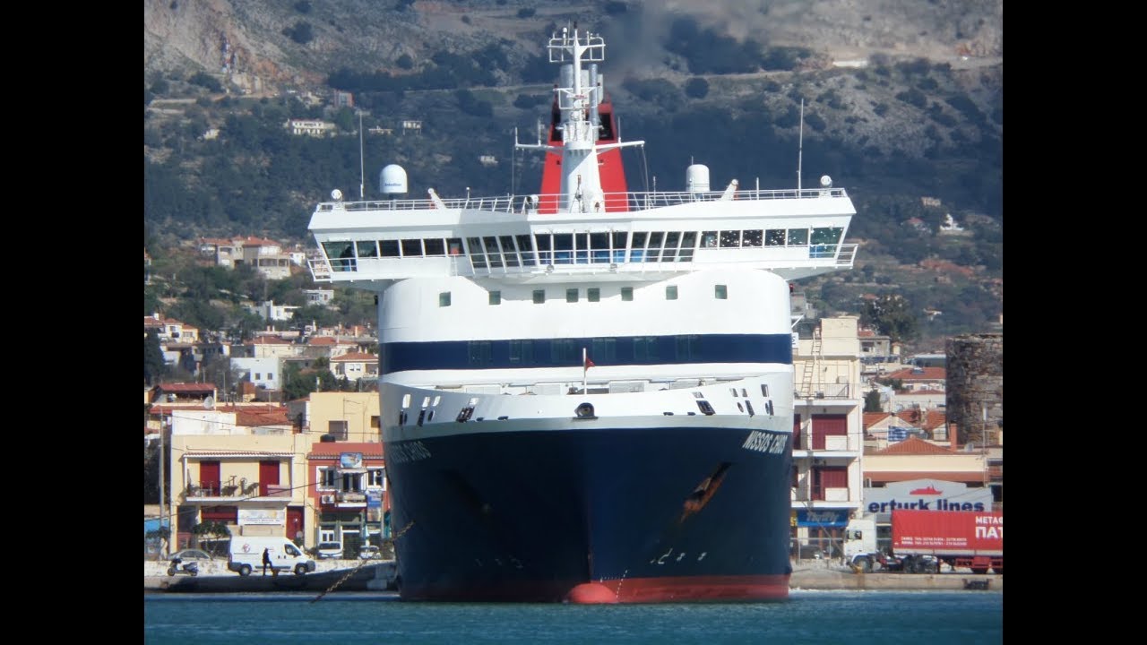 piraeus to paros ferry