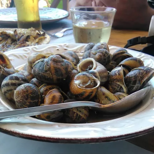 Cretan fried snails Chochlioi boubouristi recipe